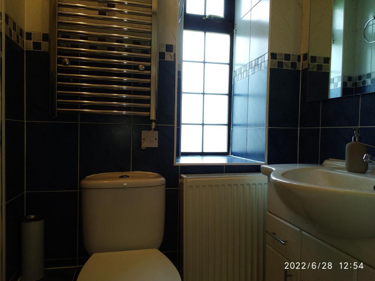 Cottage With Panoramic Views Kirk of Shotts Exterior foto